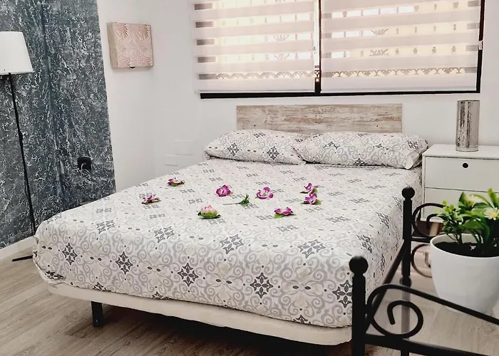 Nicole, 2 Bedrooms In Playa De Americas * プラヤ・デ・ラス・アメリカス